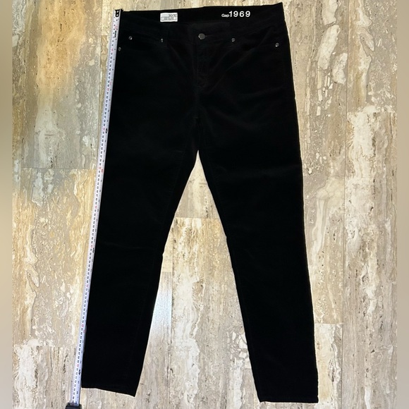 Gap 1969 Black Corduroy Legging Jeans. Skinny Jeans Cords. Waist size 30 - Picture 3 of 11